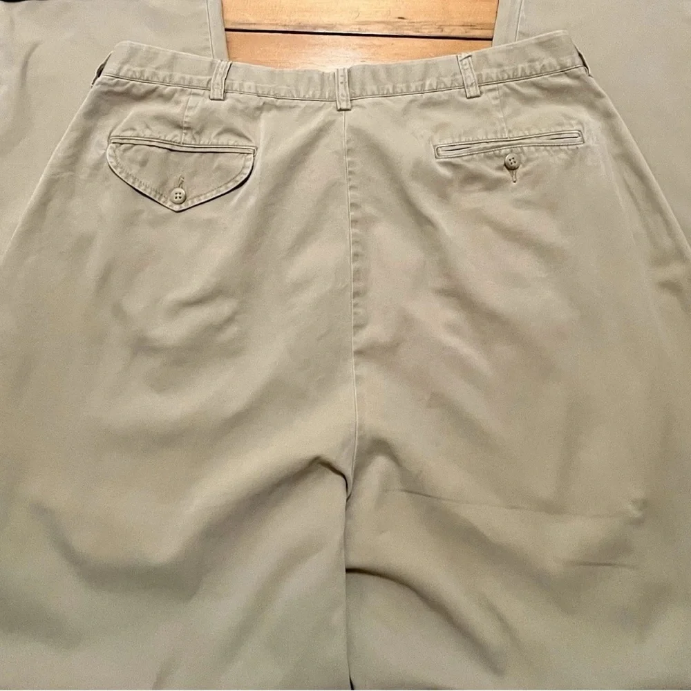 POLO Ralph Lauren Khaki Pants 36x32 (actual 36x30.5) ~ Pleated Straight Leg